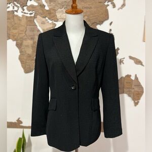 Kasper Classic Black Women's Suit Jacket